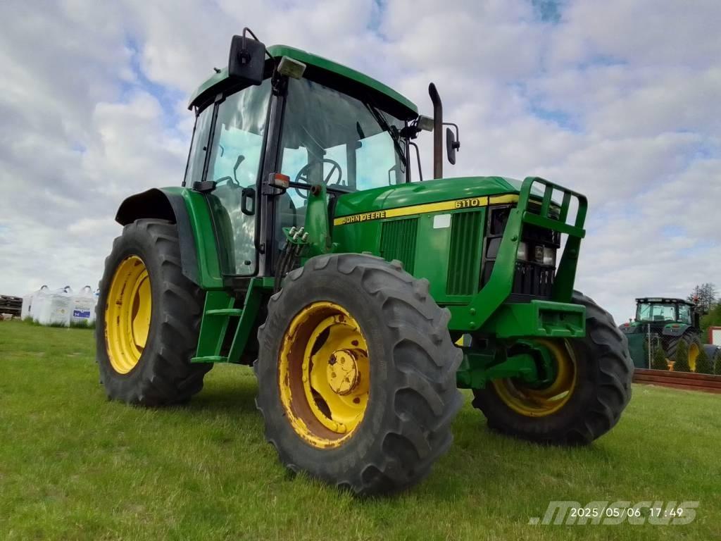 John Deere 6110 SE Traktoriai