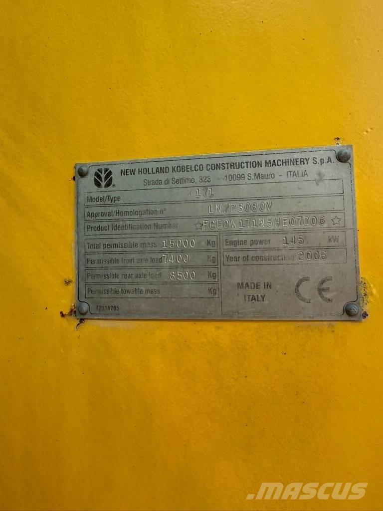 New Holland W 170 TC Naudoti ratiniai krautuvai