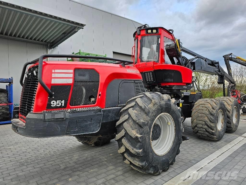 Komatsu 951 Miško technika (Harvesteriai)