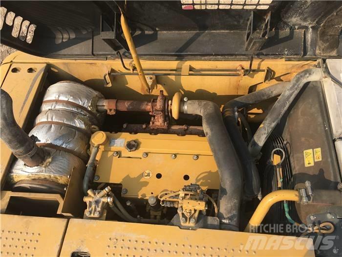 CAT 320 D Vikšriniai ekskavatoriai