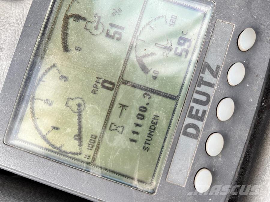 Jumbo J/SH 150 Krautuvai su pakrovimu iš šonų