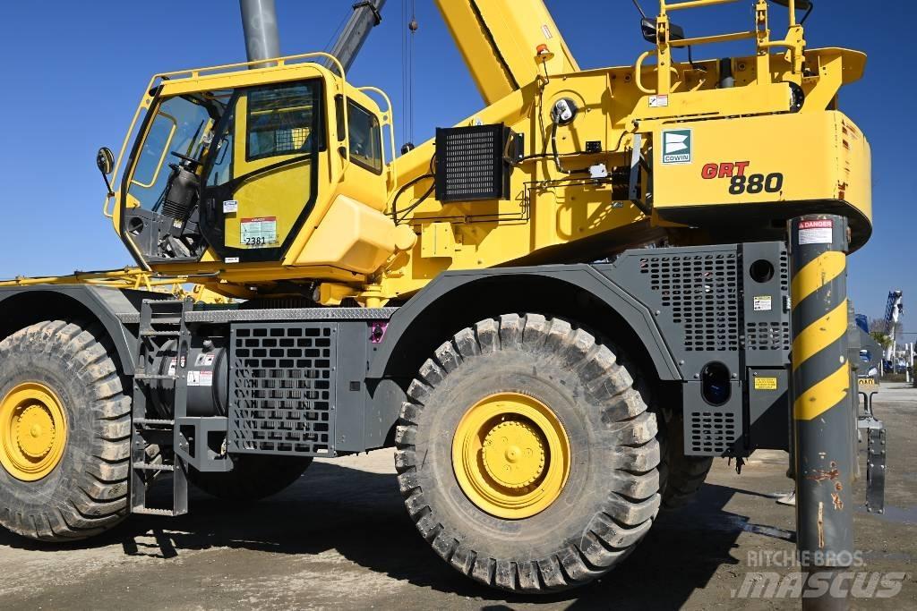 Grove GRT 880 Neapdoroto reljefo kranai