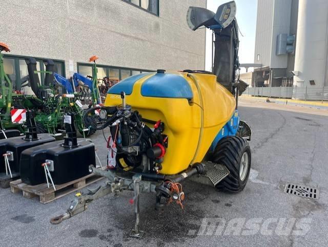  Martignani KWH M612 Vynuogienojų purkštuvai