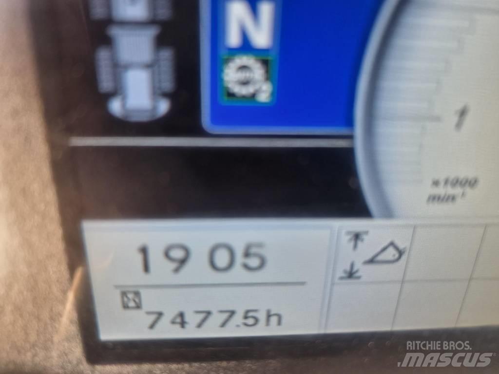 Hitachi ZW330-6 Naudoti ratiniai krautuvai