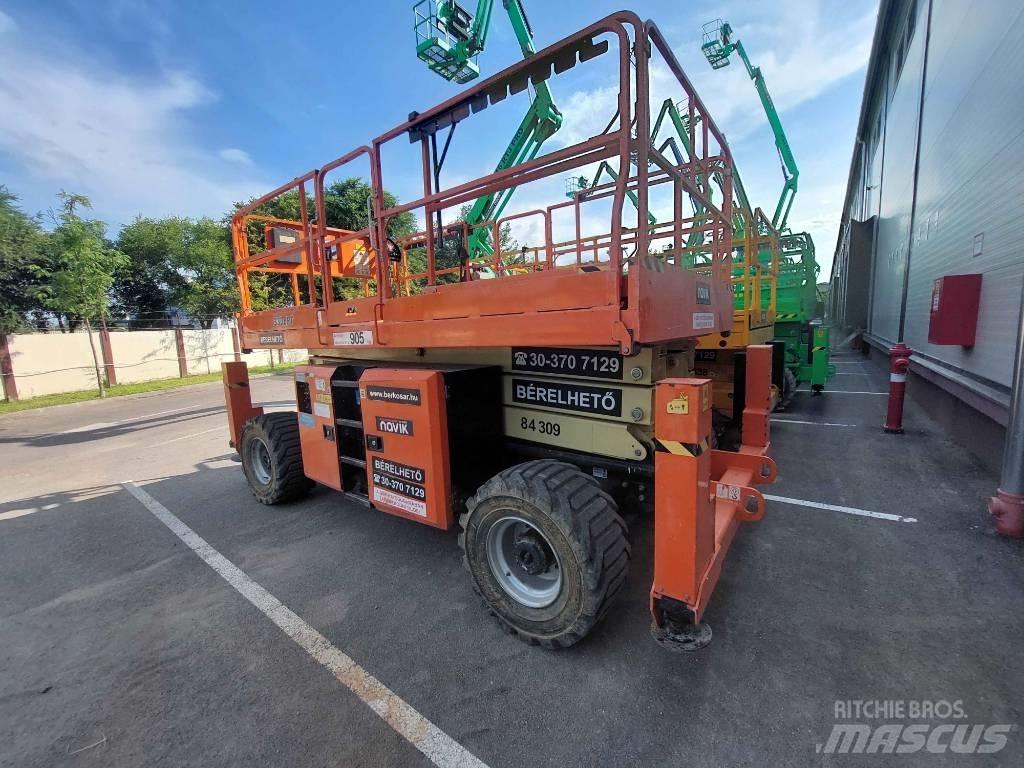 JLG 330 LRT Žirkliniai keltuvai