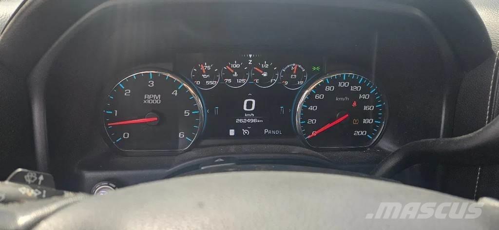 GMC Denali Sierra Lengvieji automobiliai