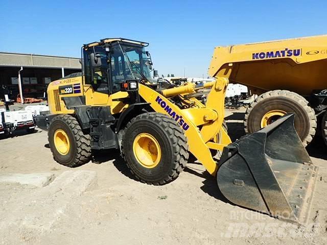 Komatsu WA320-8 Naudoti ratiniai krautuvai