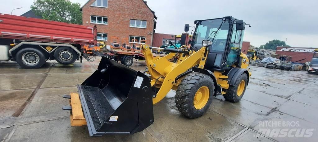 CAT 908M Naudoti ratiniai krautuvai
