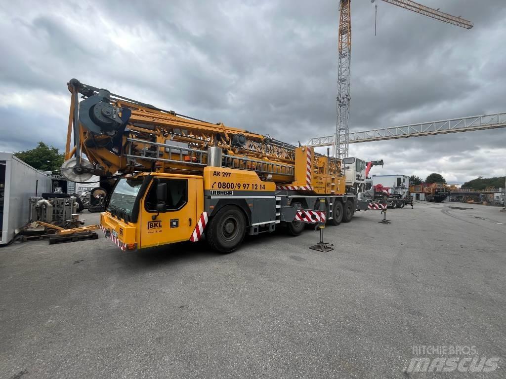 Liebherr MK 110 Neapdoroto reljefo kranai