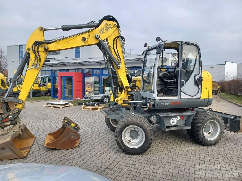 Wacker Neuson EW100 Ratiniai ekskavatoriai
