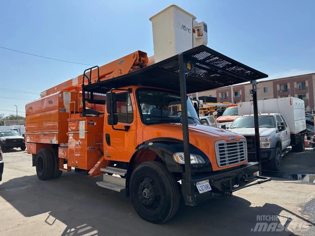 Freightliner M2106 Kita