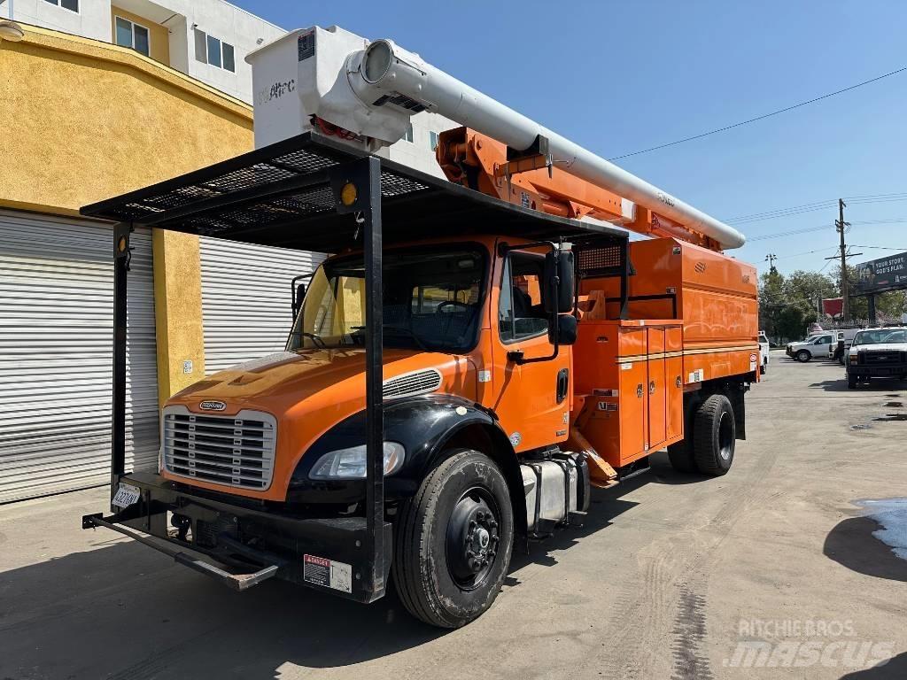 Freightliner M2106 Kita