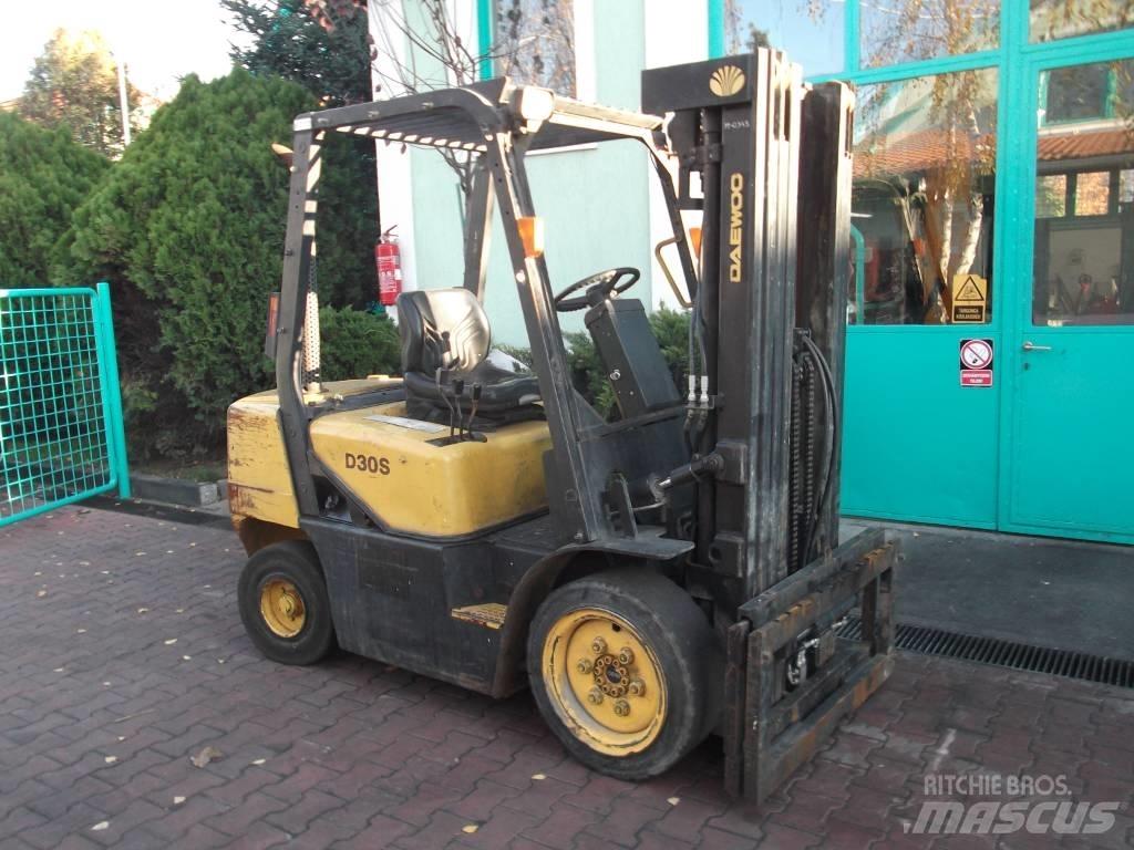 Daewoo D30S3 V-2372 Dyzeliniai krautuvai