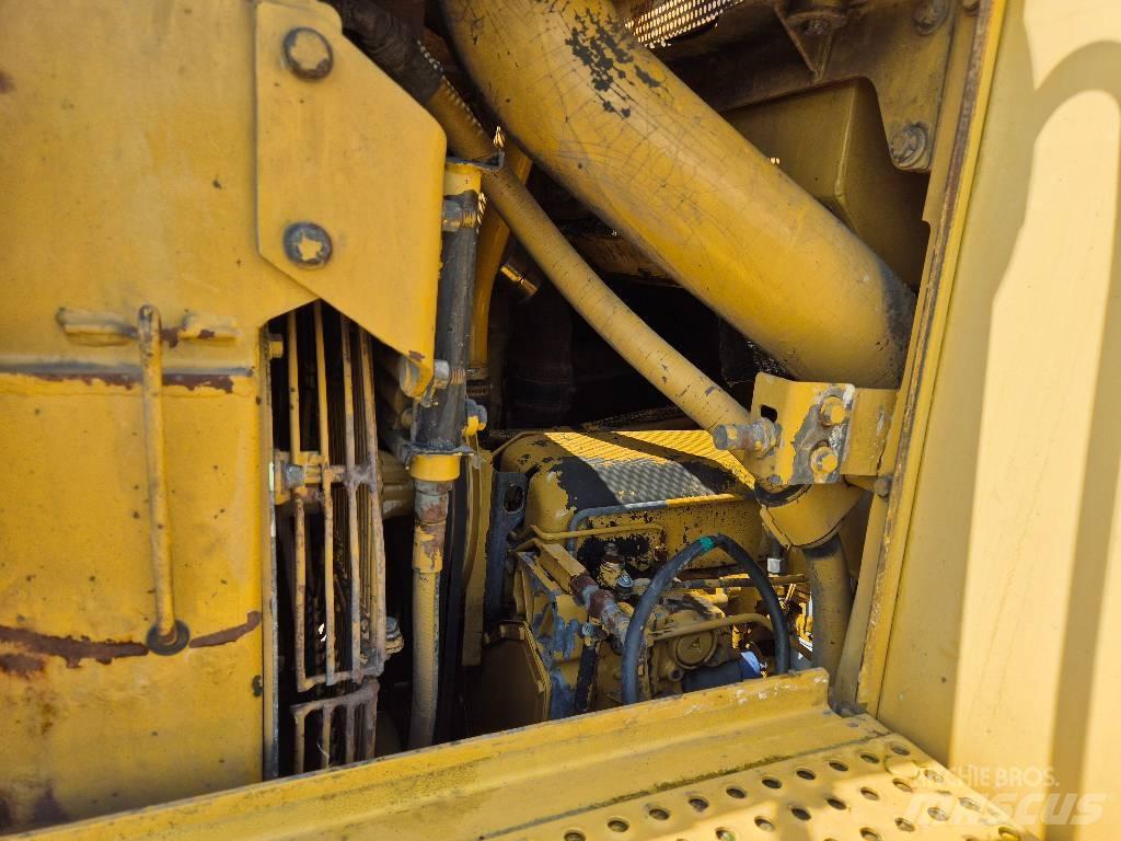 CAT 963B Vikšriniai krautuvai
