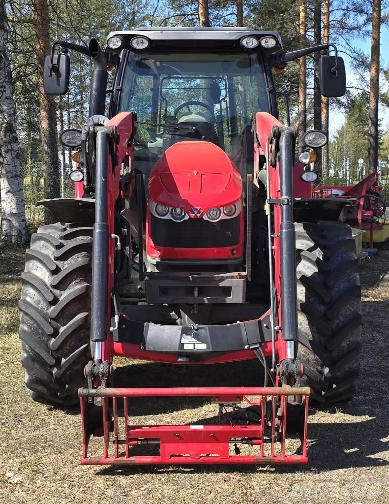 Massey Ferguson 5613 Traktoriai