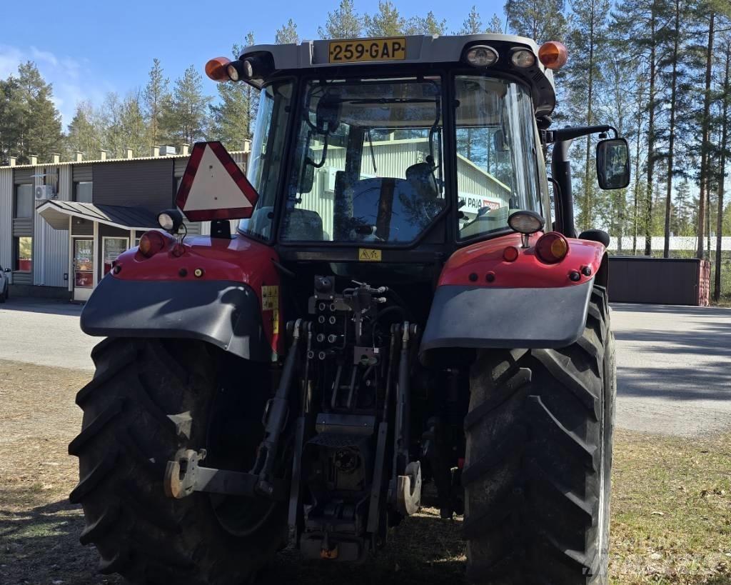 Massey Ferguson 5613 Traktoriai