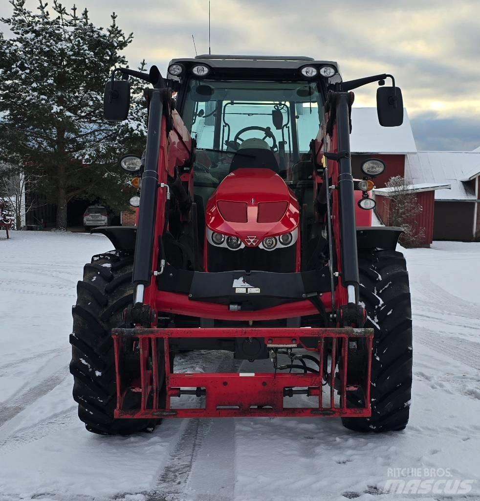 Massey Ferguson 5613 Traktoriai