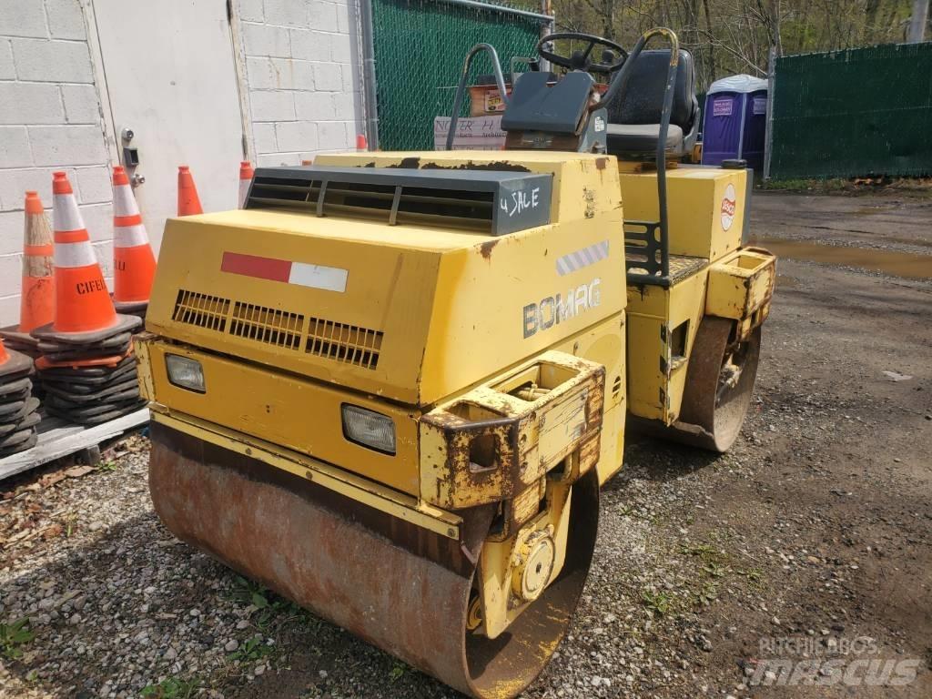Bomag BW121 AD-2 Porinių būgnų volai