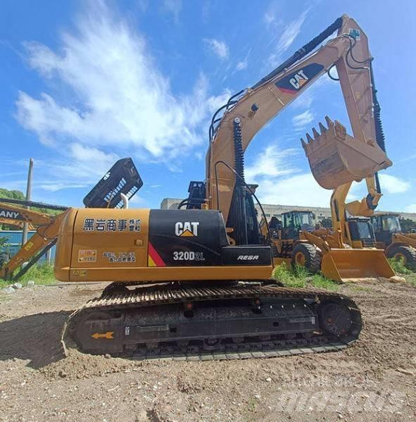 CAT 320D Vikšriniai ekskavatoriai