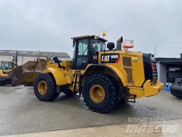 CAT 966 M Naudoti ratiniai krautuvai