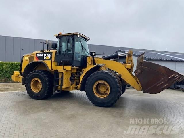 CAT 966 M Naudoti ratiniai krautuvai