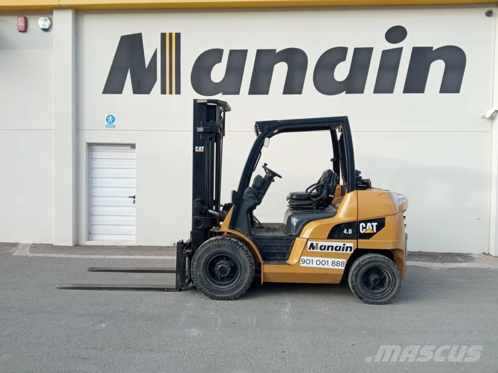 CAT DP 40 Dyzeliniai krautuvai