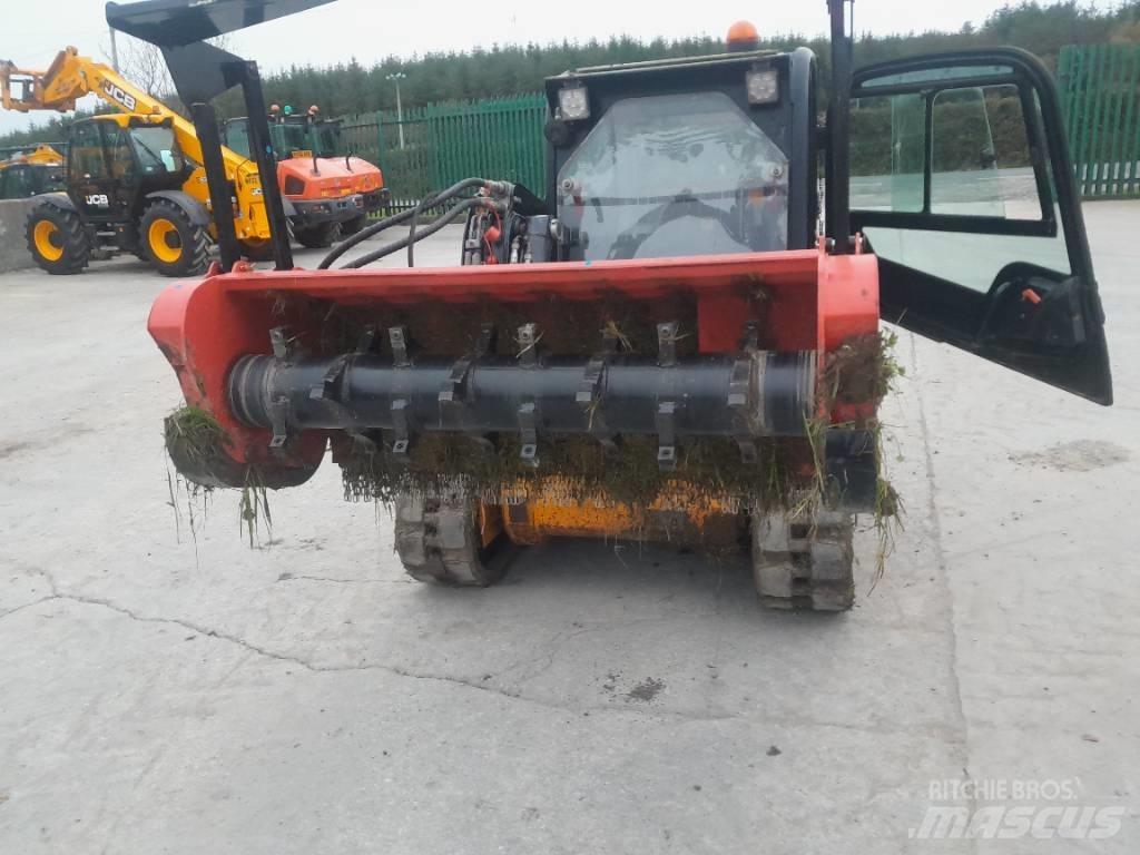 JCB 190 T Krautuvai su šoniniu pasukimu