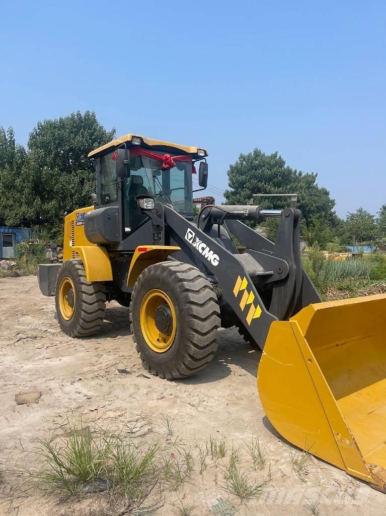 XCMG LW 300 FV Naudoti ratiniai krautuvai
