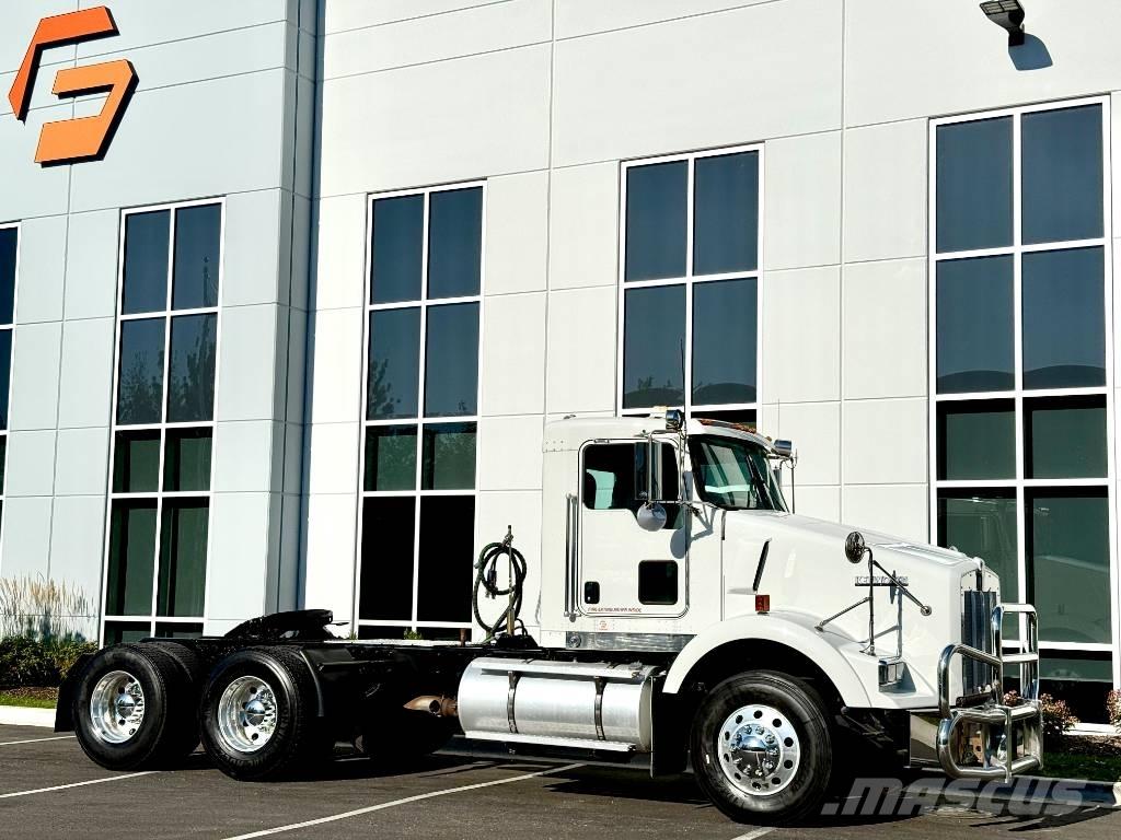 Kenworth T 800 Naudoti vilkikai