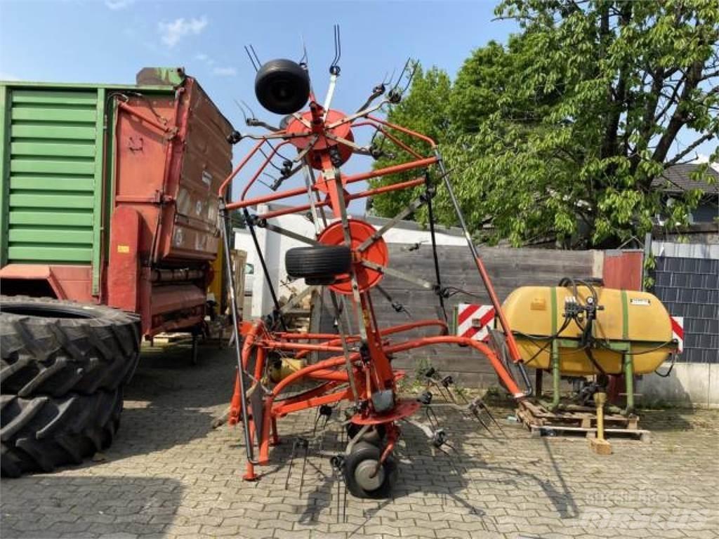 Fella TH 800 Šieno grėbliai ir vartytuvai