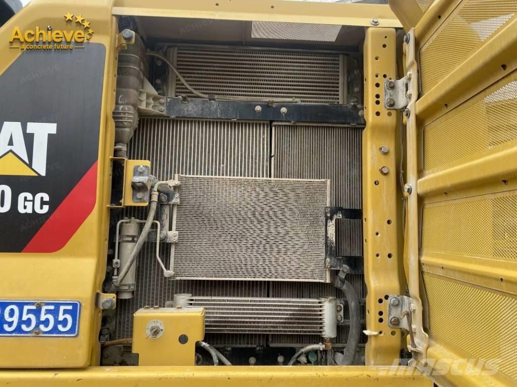 CAT 320GC Vikšriniai ekskavatoriai