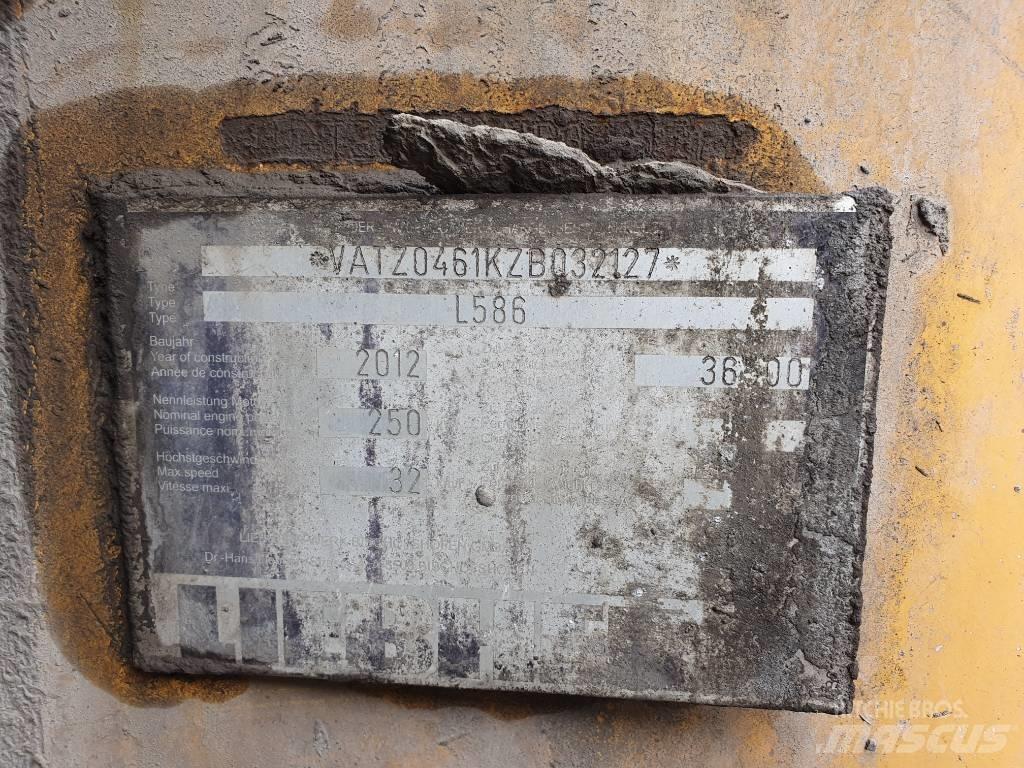 Liebherr L 586 Naudoti ratiniai krautuvai