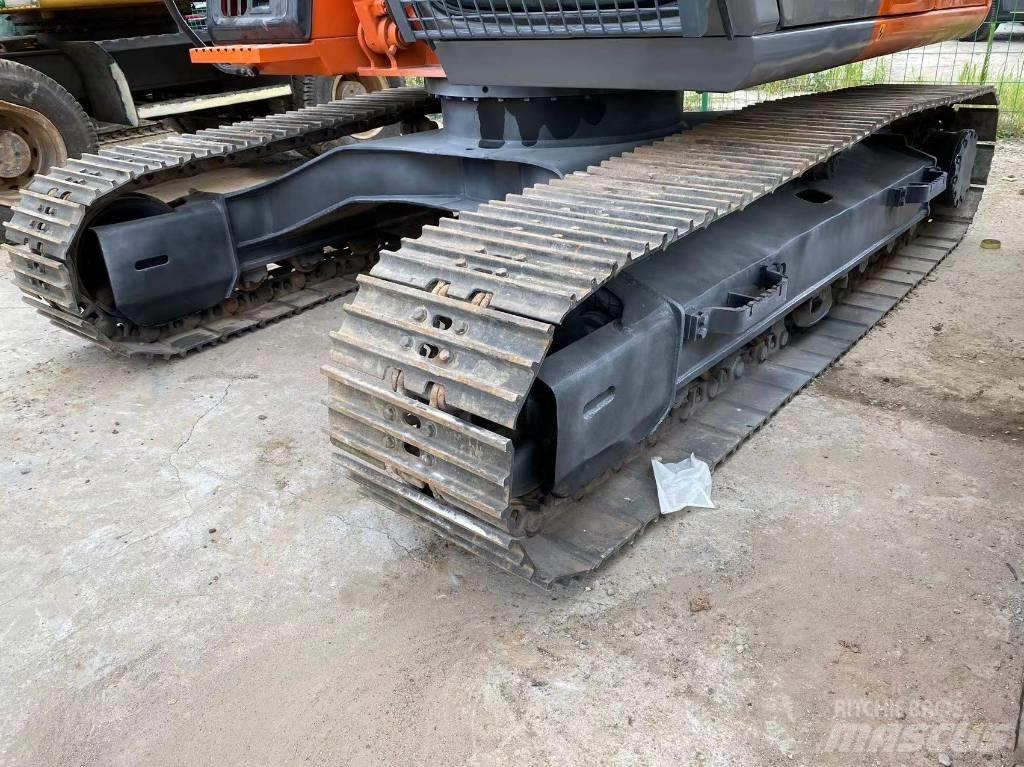 Hitachi ZX 120 Vikšriniai ekskavatoriai
