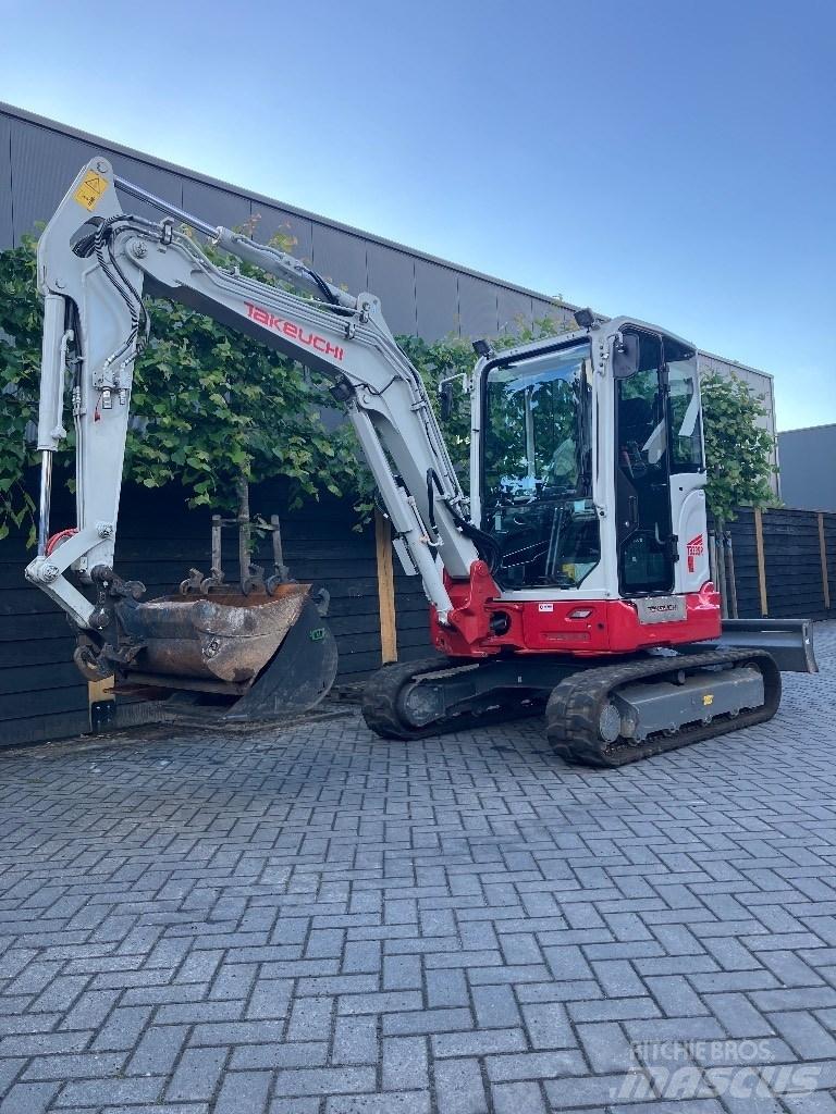 Takeuchi TB 335 R Mini ekskavatoriai < 7 t
