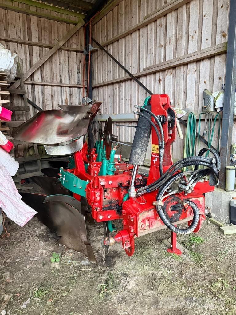 Kverneland ES85 Apverčiamieji plūgai