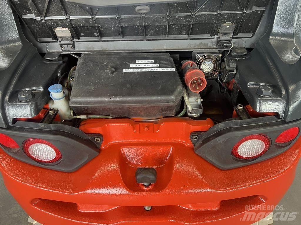 Linde E30L-01 Elektriniai šakiniai krautuvai