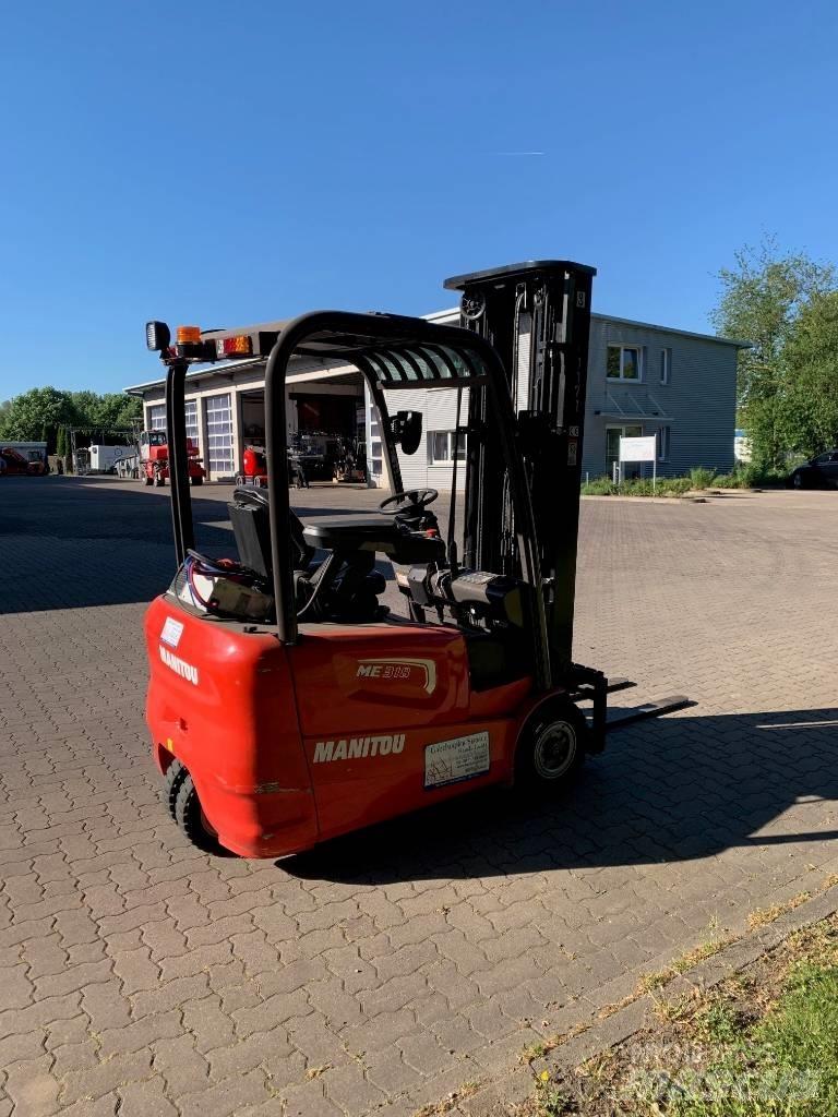 Manitou ME318 Elektriniai šakiniai krautuvai