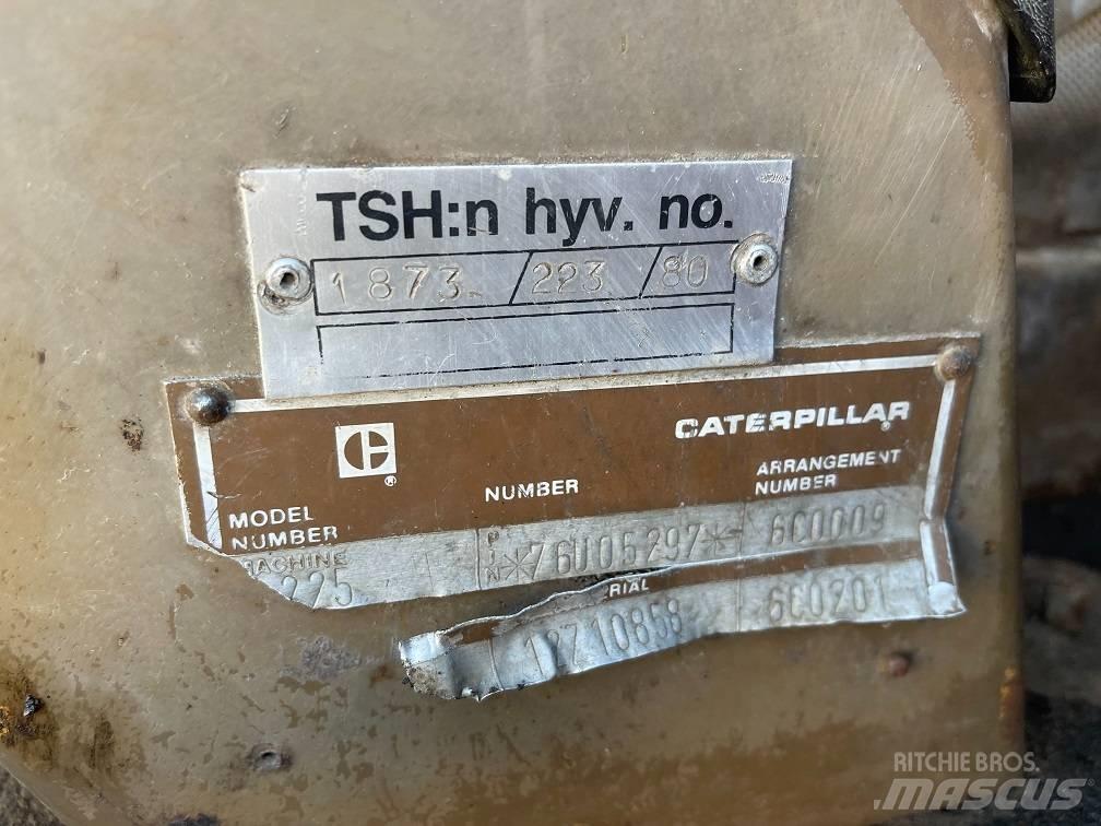 CAT 225 Vikšriniai ekskavatoriai