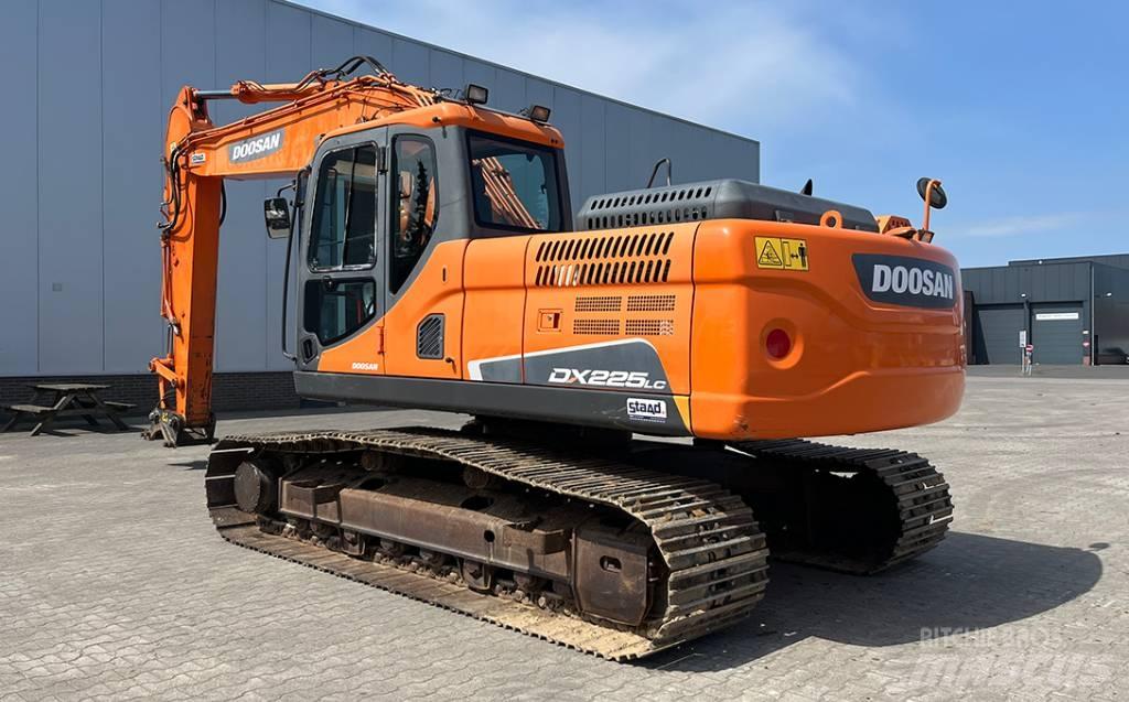 Doosan DX 225 LC-3 Vikšriniai ekskavatoriai