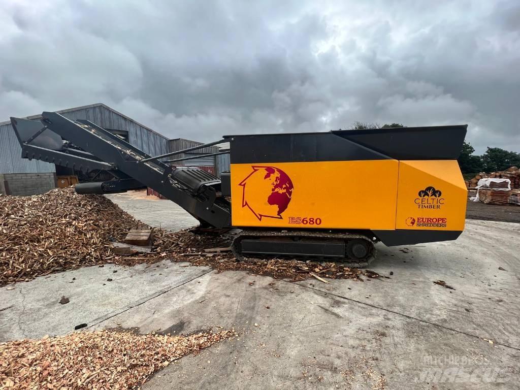 Euro Shredder ES680 Medienos smulkintuvai
