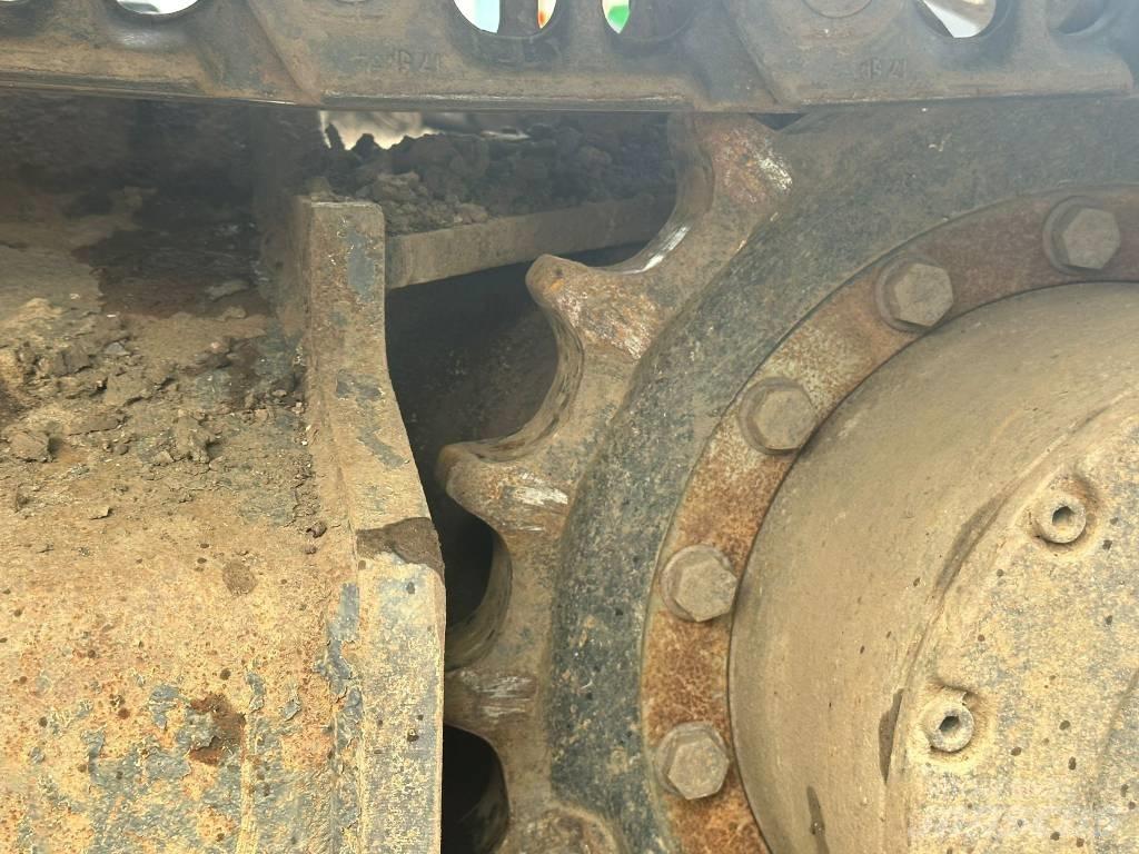 CASE CX 130 D LC Vikšriniai ekskavatoriai