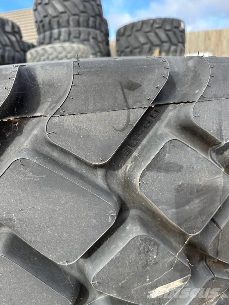 Goodyear 20.5R25 Padangos, ratai ir ratlankiai