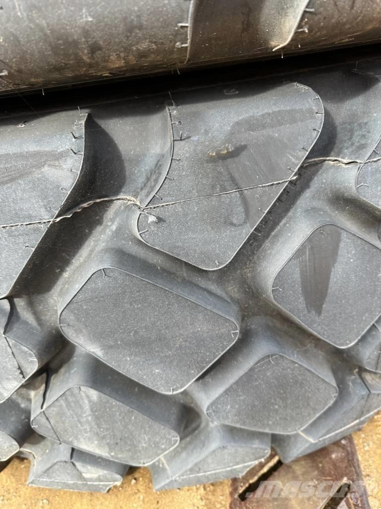 Goodyear 20.5R25 Padangos, ratai ir ratlankiai