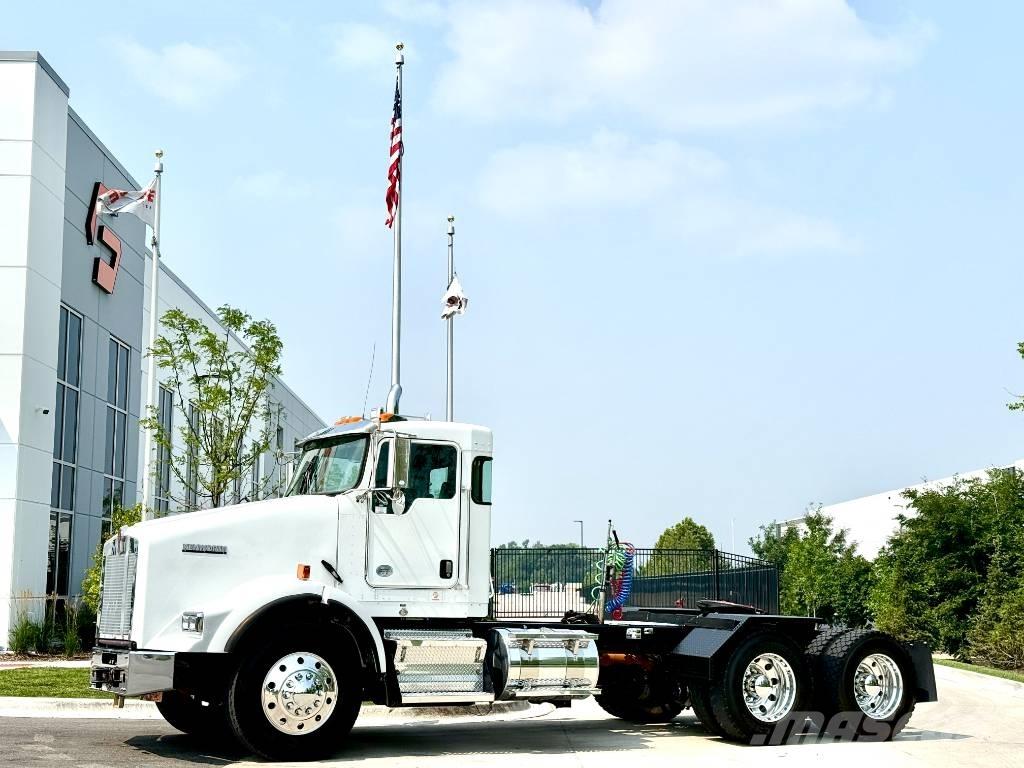 Kenworth T 800 Naudoti vilkikai