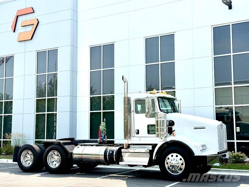 Kenworth T 800 Naudoti vilkikai