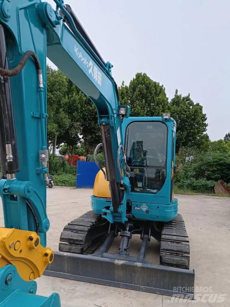 Kubota 155 Vikšriniai ekskavatoriai