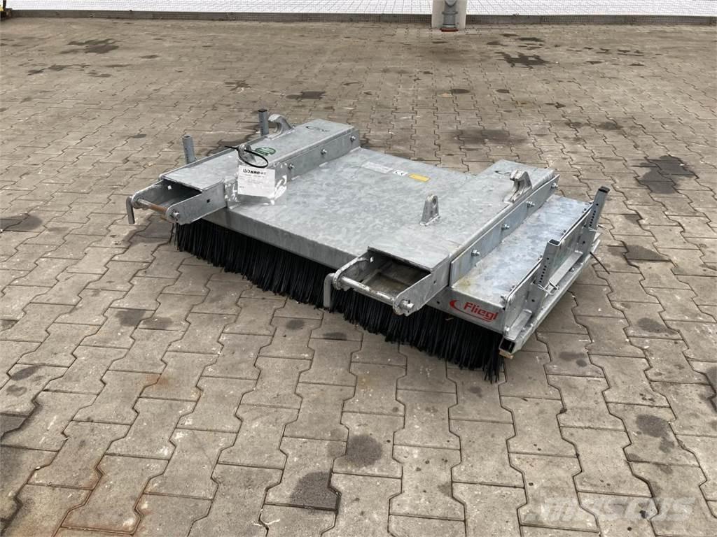 Fliegl Löwe 1,50m Šlavimo technika