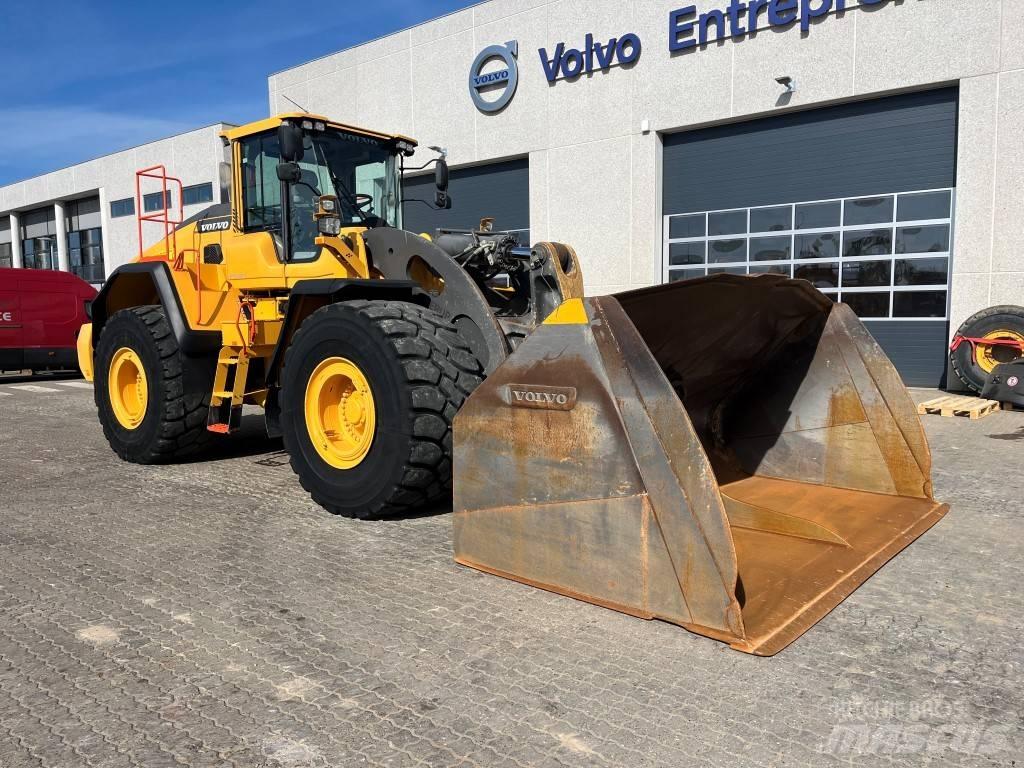 Volvo L260H Naudoti ratiniai krautuvai