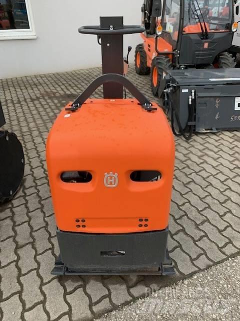 Husqvarna LG504 Statyba - Kita