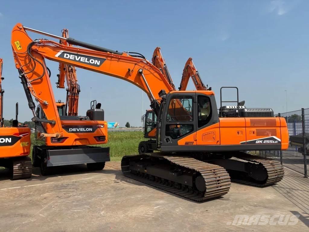 Develon DX255LC-7 Vikšriniai ekskavatoriai